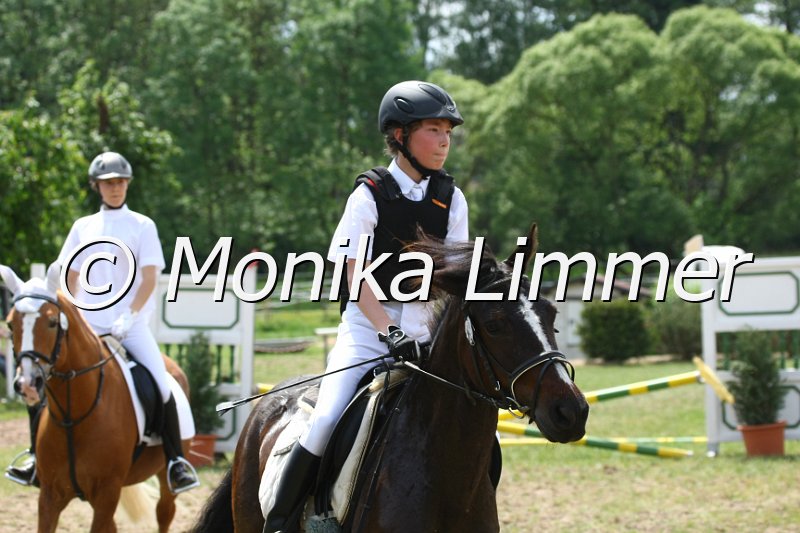 105M3905_TC Crystal_Spring_Reiter_WB.JPG